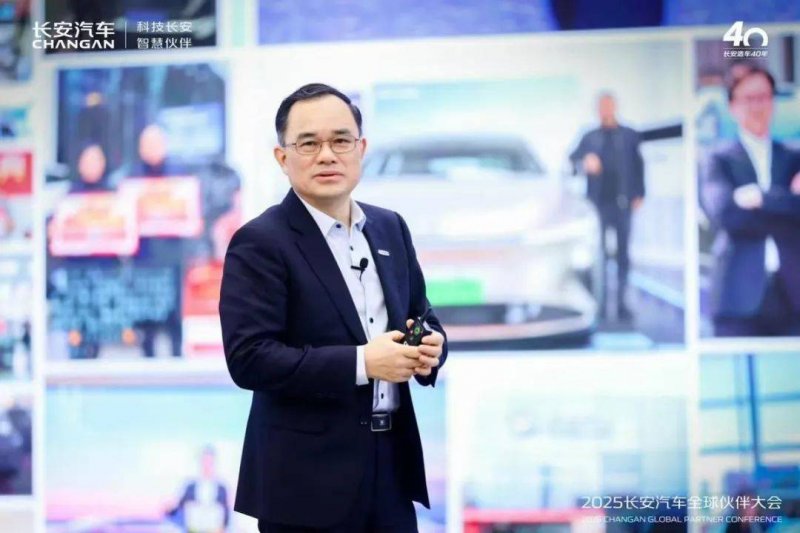 7月8日亚市替换支撑阻力：18品种支撑阻力(金银铂钯原油天然气铜及十大货币对)